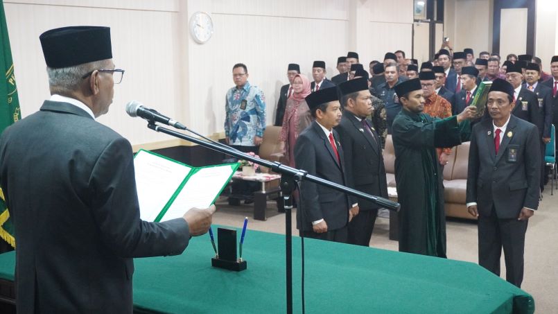 Dr. Irsyadi, S.Ag. M.Ag resmi menjadi Sekretaris PTA Padang